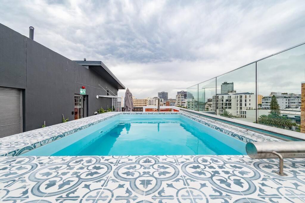 Lovely Seapoint Studio Le Cap
